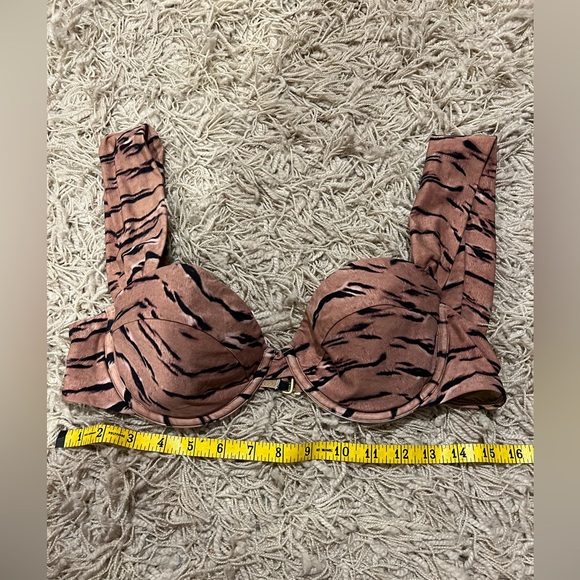 We Wore What Bikini - Picture 5 of 9